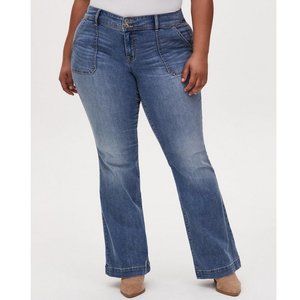 Plus Size 24 Short Torrid Flare Vintage Stretch Mid-Rise Jeans Womens